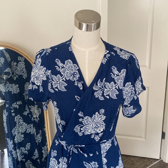 Lulus Heart of Marigold Navy Blue Floral Print Wrap Maxi Dress - Picture 5 of 16